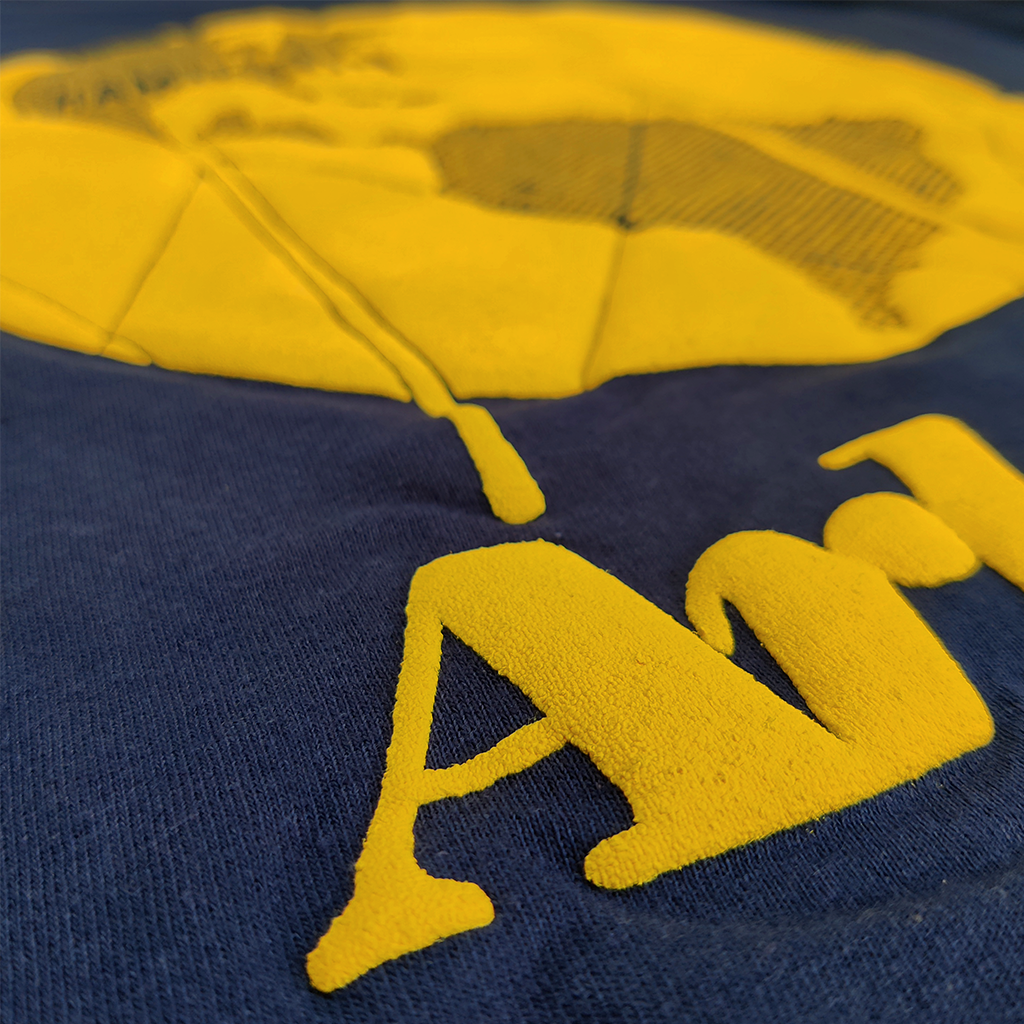 Globe Longsleeve T-Shirt